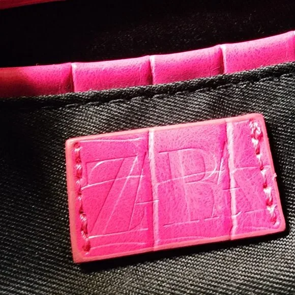Like new small neon pink Zara purse - Picture 10 of 12